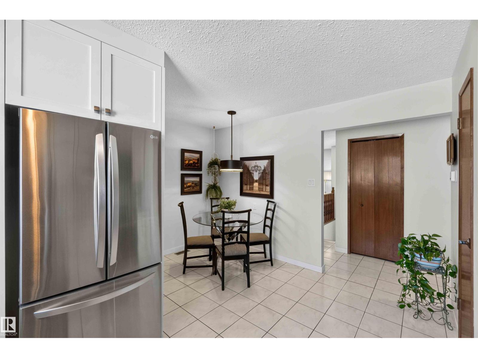 2428 142 AV NW - 23