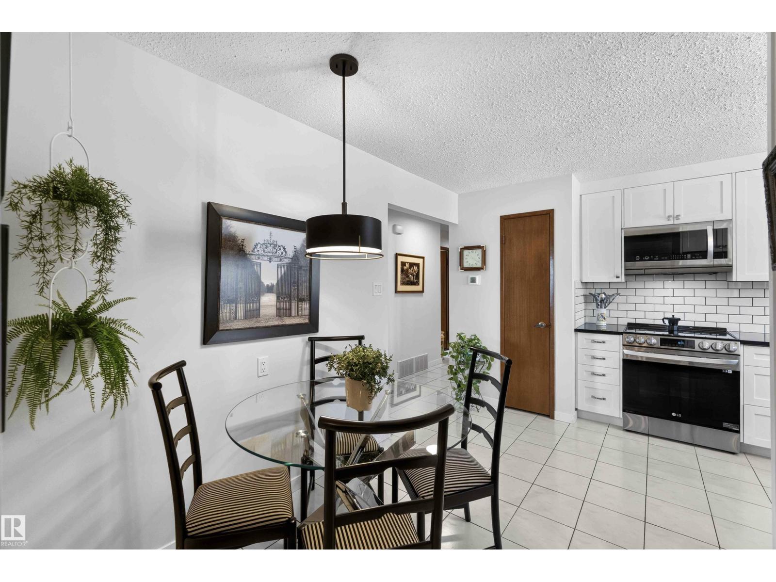 2428 142 AV NW - 17