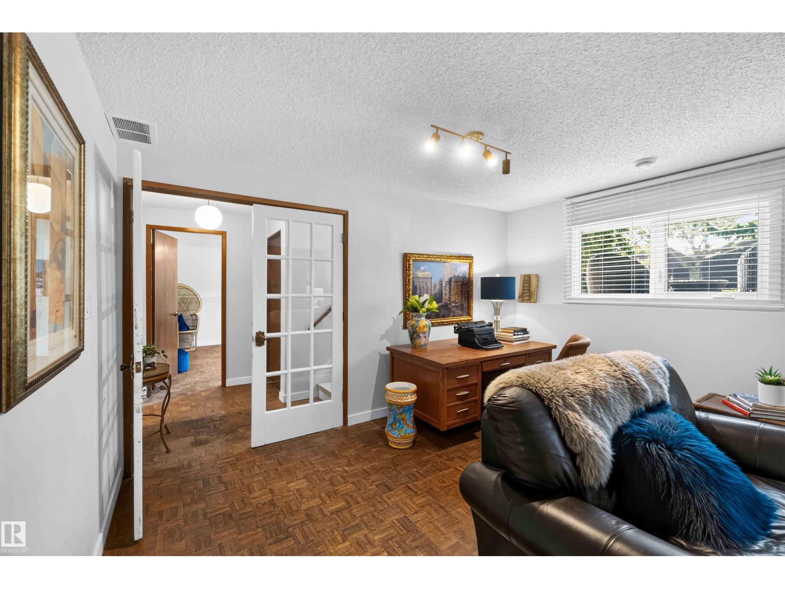 2428 142 AV NW - 54