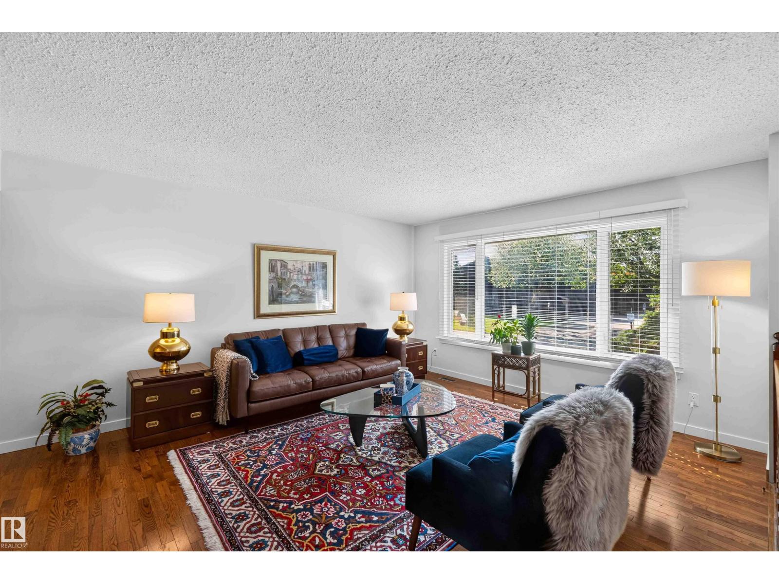 2428 142 AV NW - 8