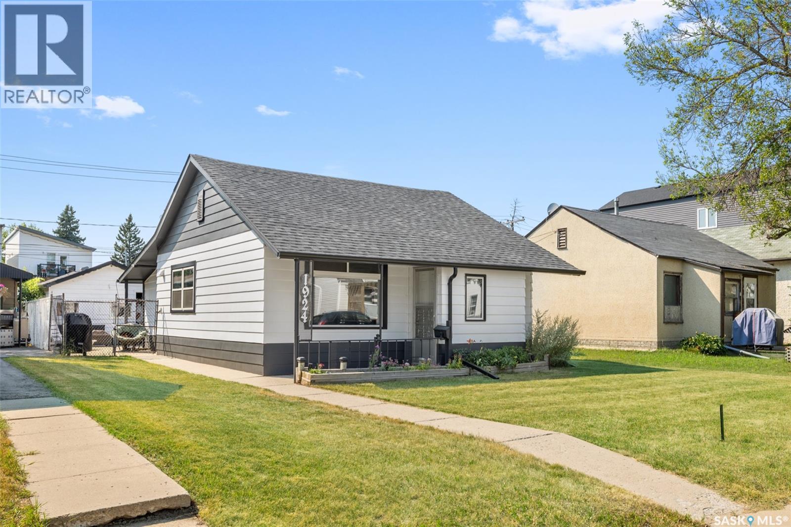 1924 York STREET, Regina — photo 2