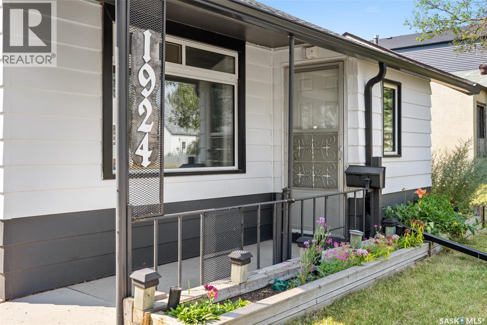 1924 York STREET, Regina — photo 3
