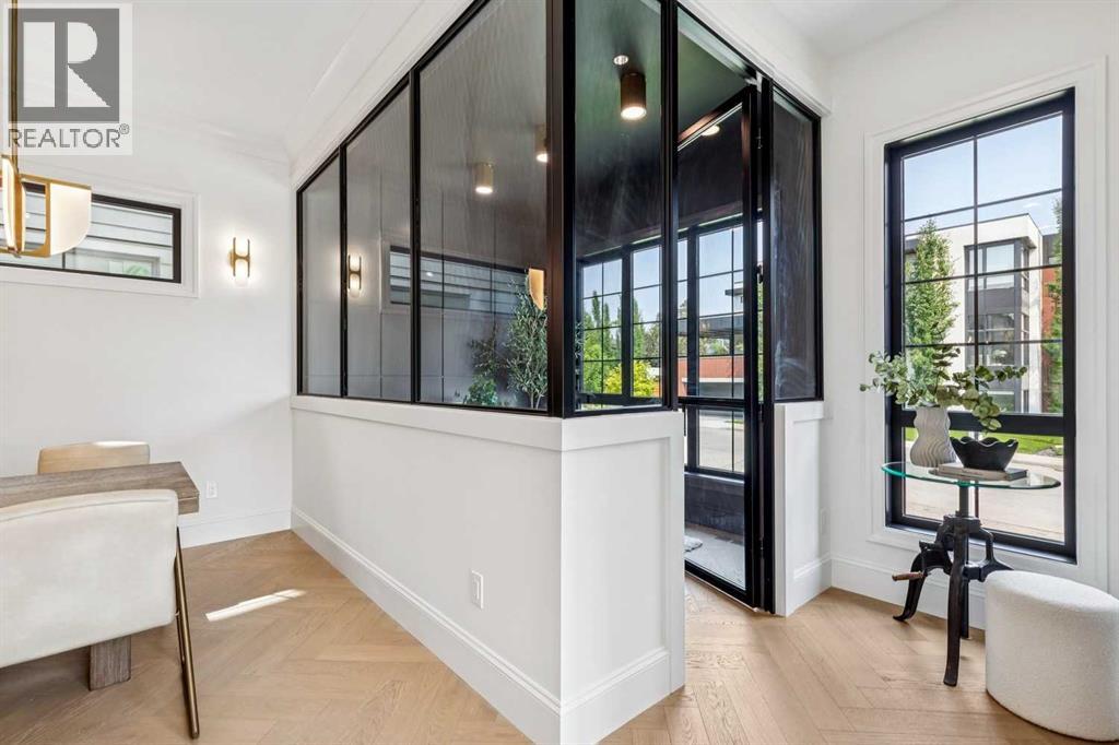 1603 42 Avenue SW, Altadore, Calgary photo 3