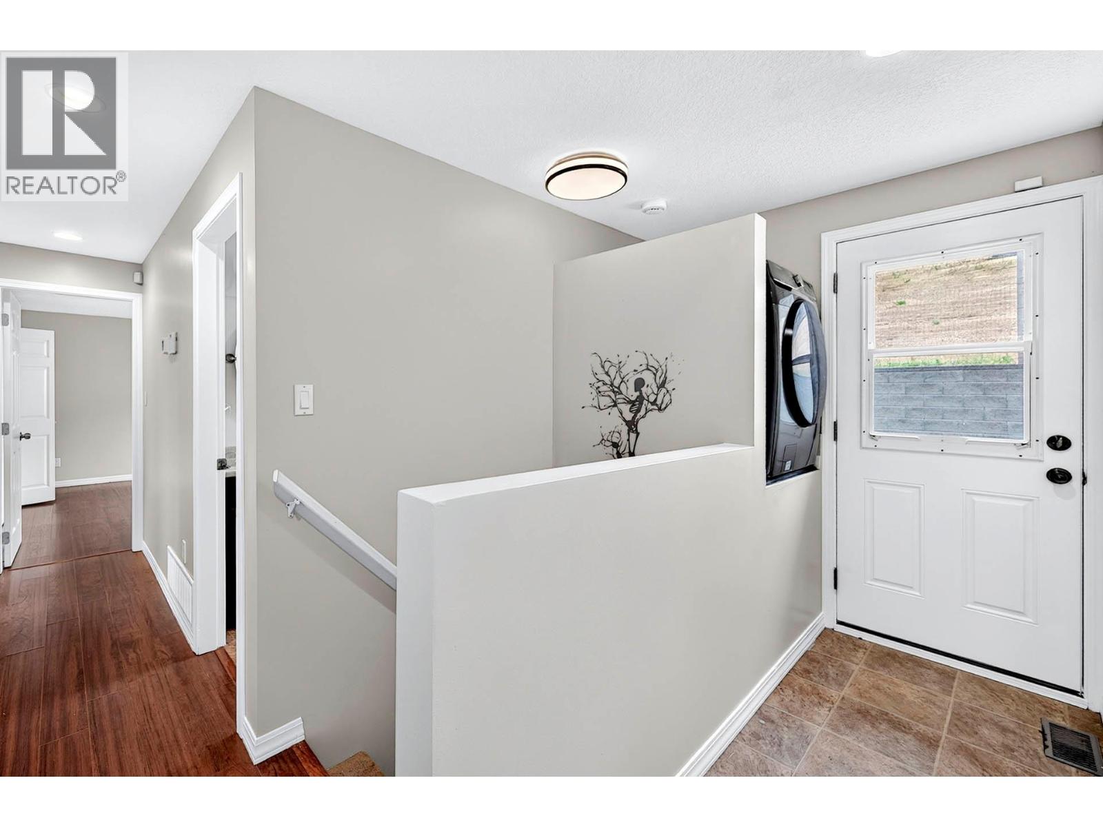 1233 FOXWOOD Lane, Kamloops — photo 2