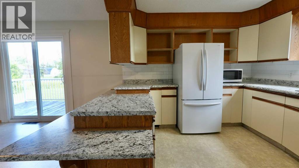 81574 Highway 744 - Image 19