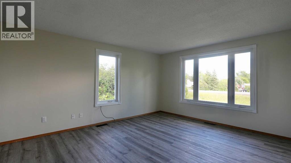 81574 Highway 744 - Image 29