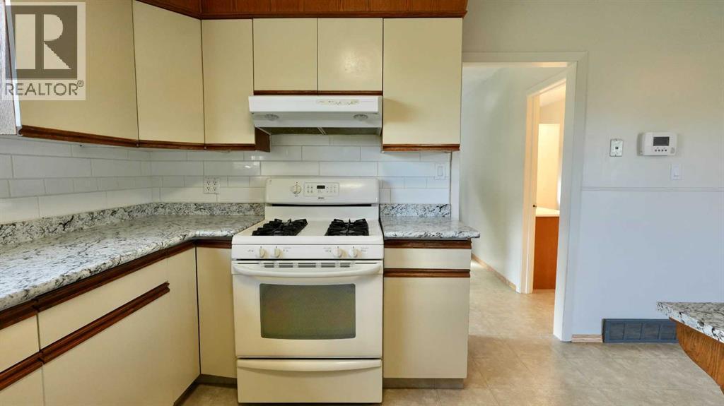 81574 Highway 744 - Image 23