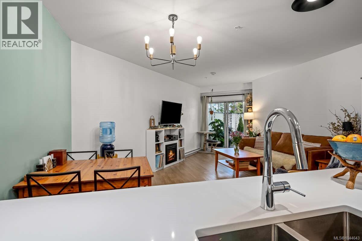 #101 3070 Kilpatrick Ave - 11