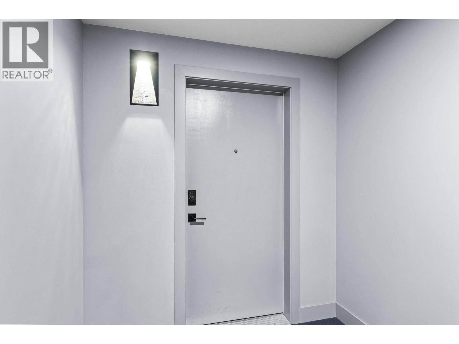 #201 3475 Granite Close - 39