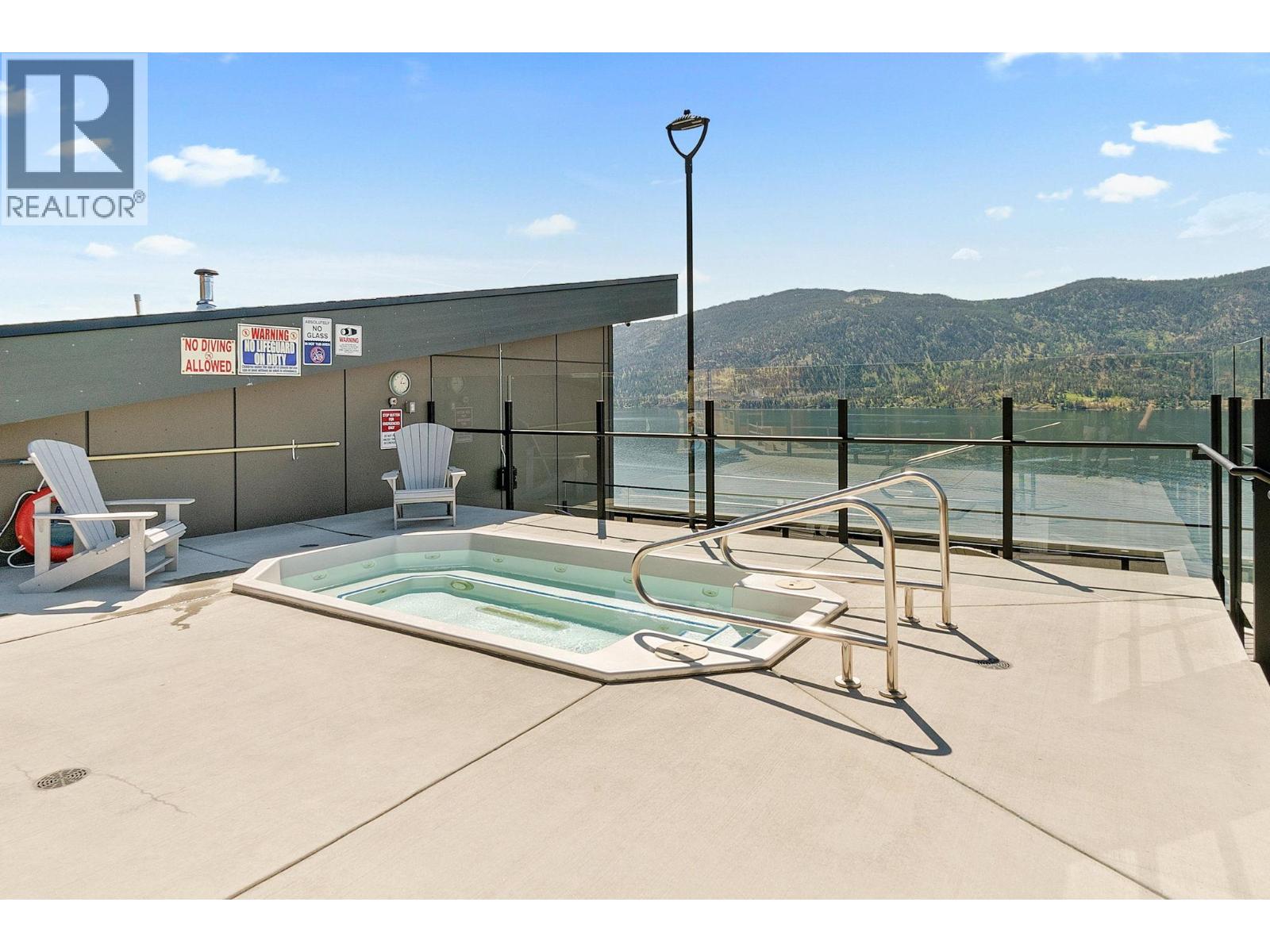 201 3475 Granite Close, Kelowna