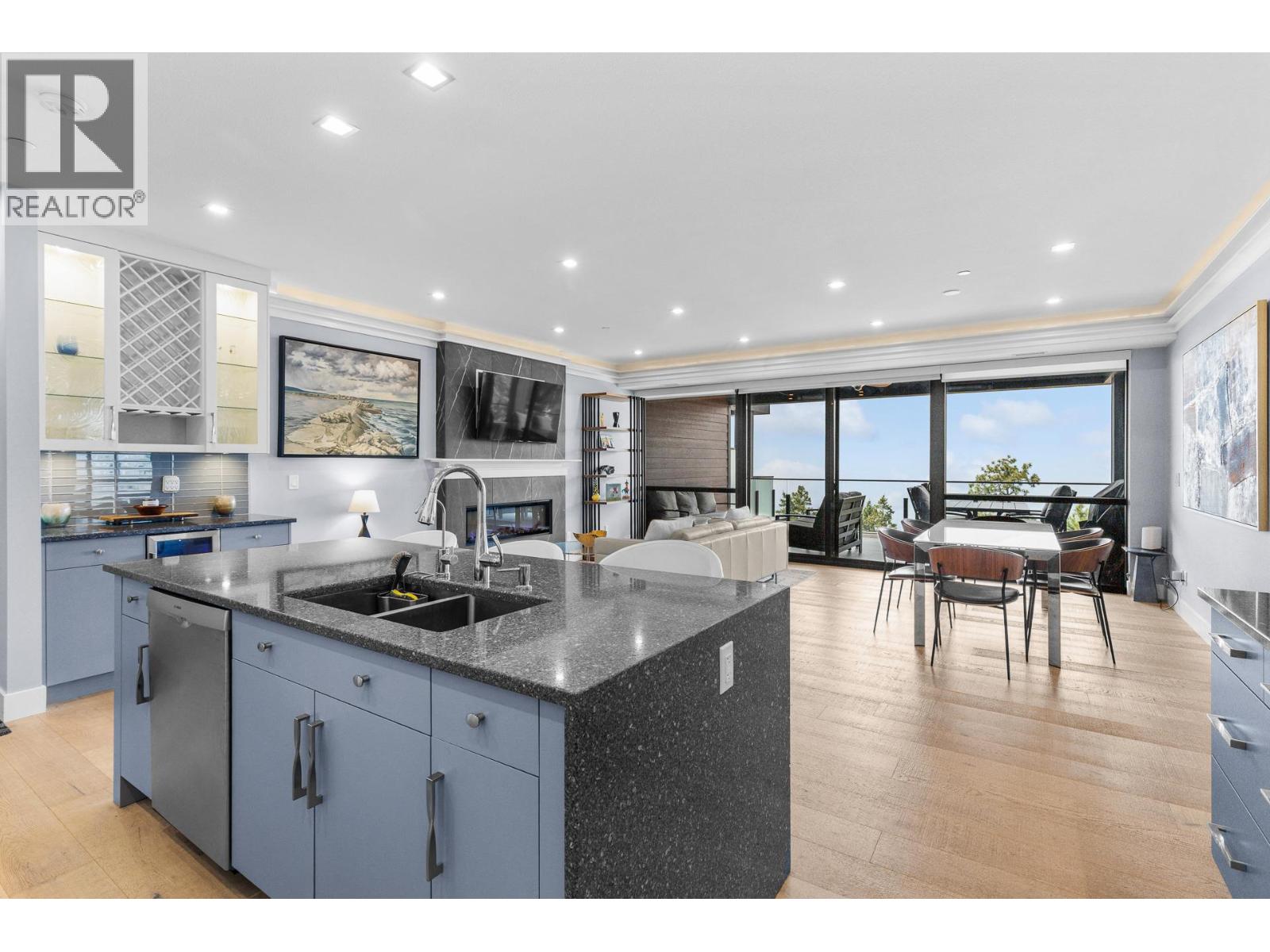 #201 3475 Granite Close - 8