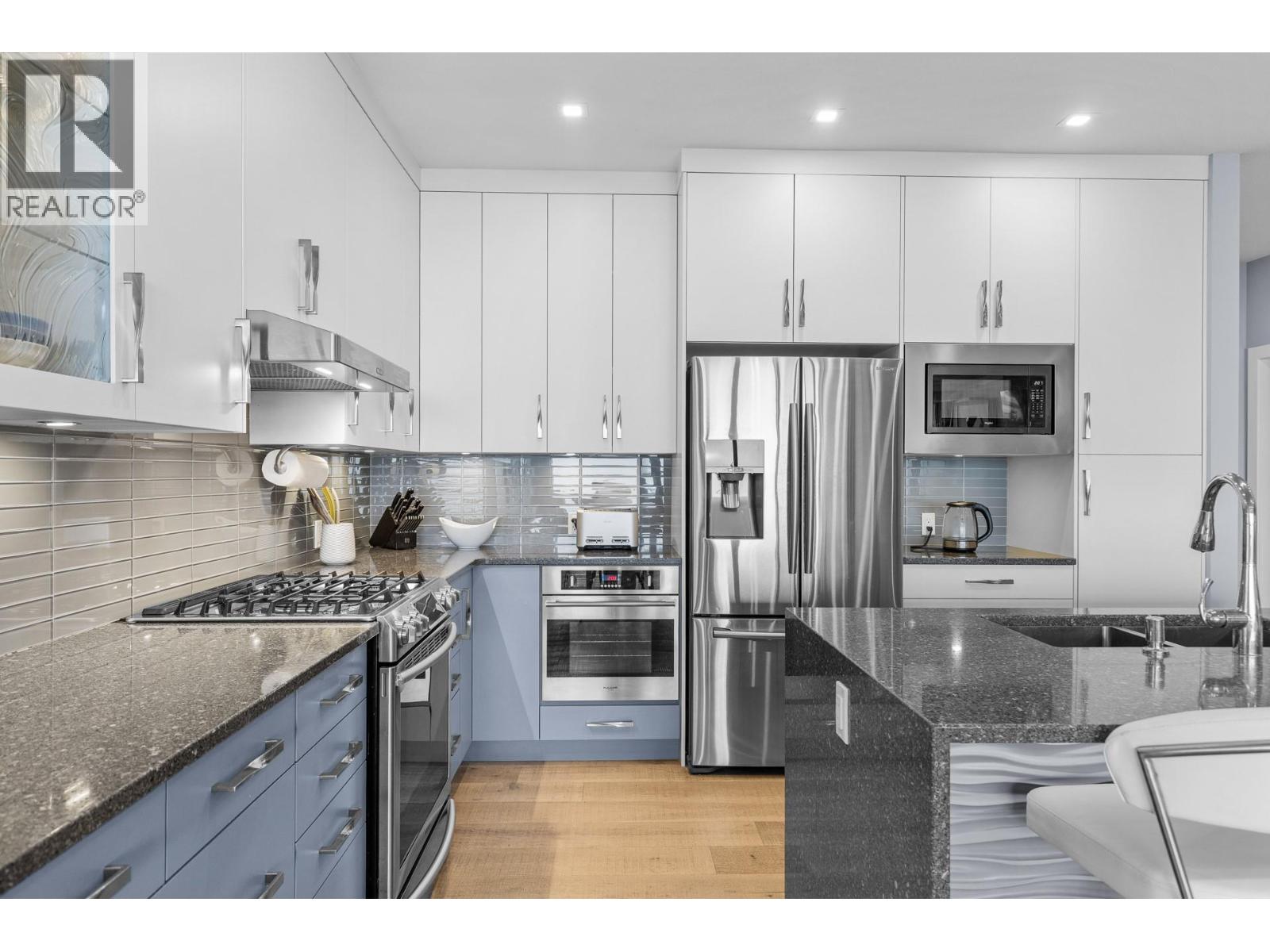 #201 3475 Granite Close - 13