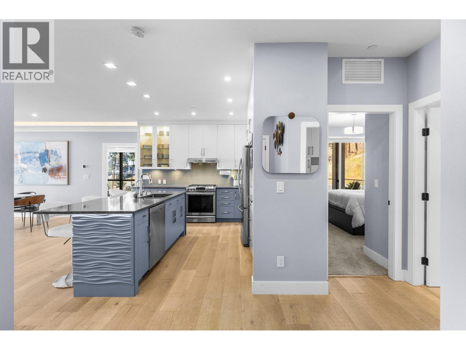 #201 3475 Granite Close - 10