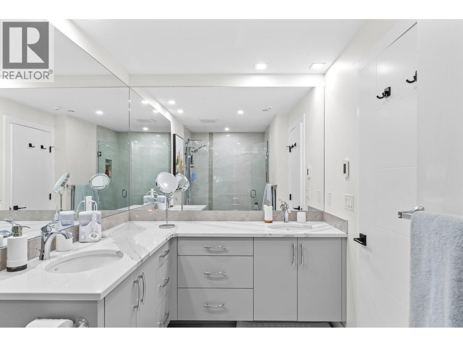 #201 3475 Granite Close - 25
