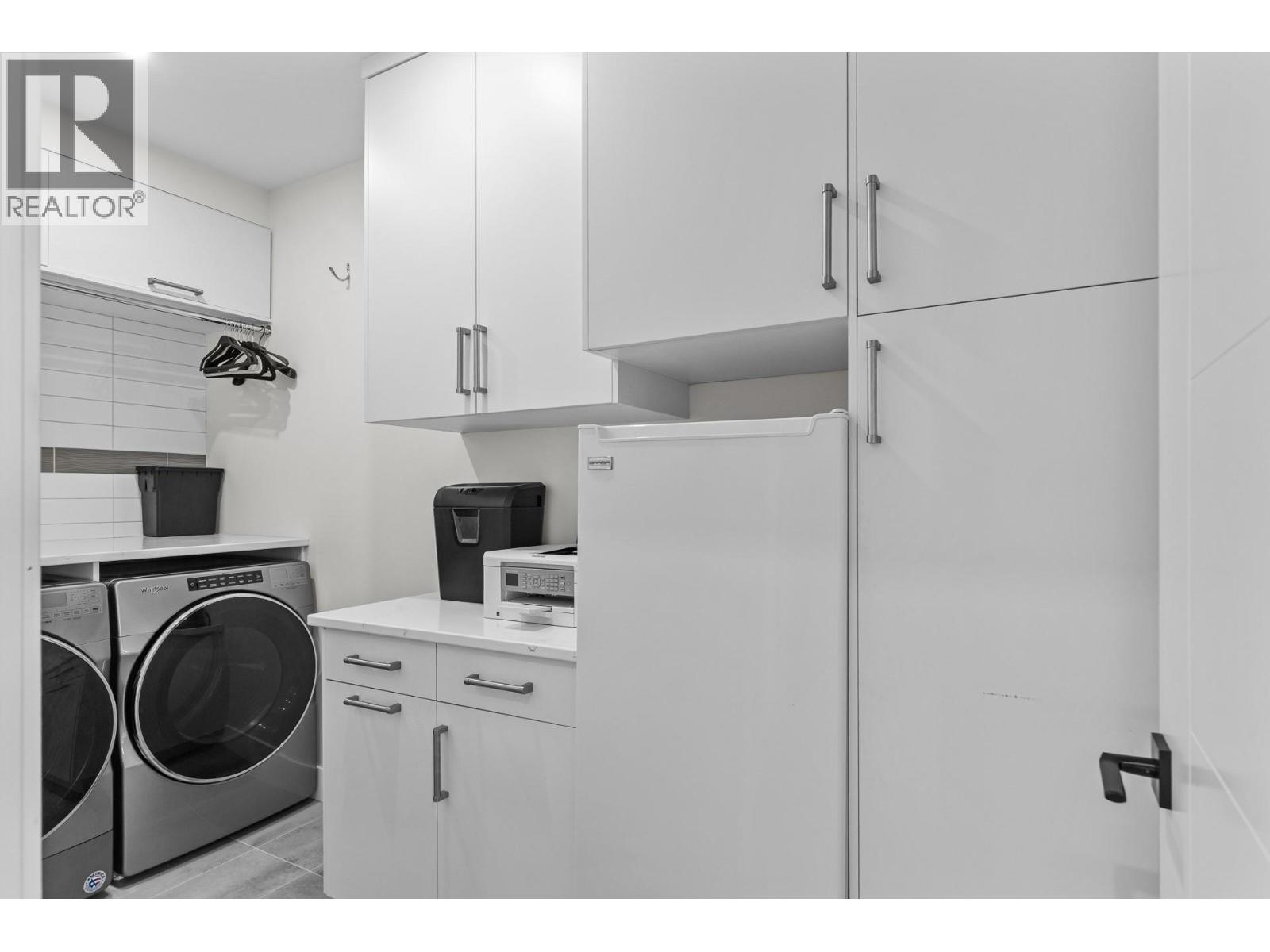 #201 3475 Granite Close - 35