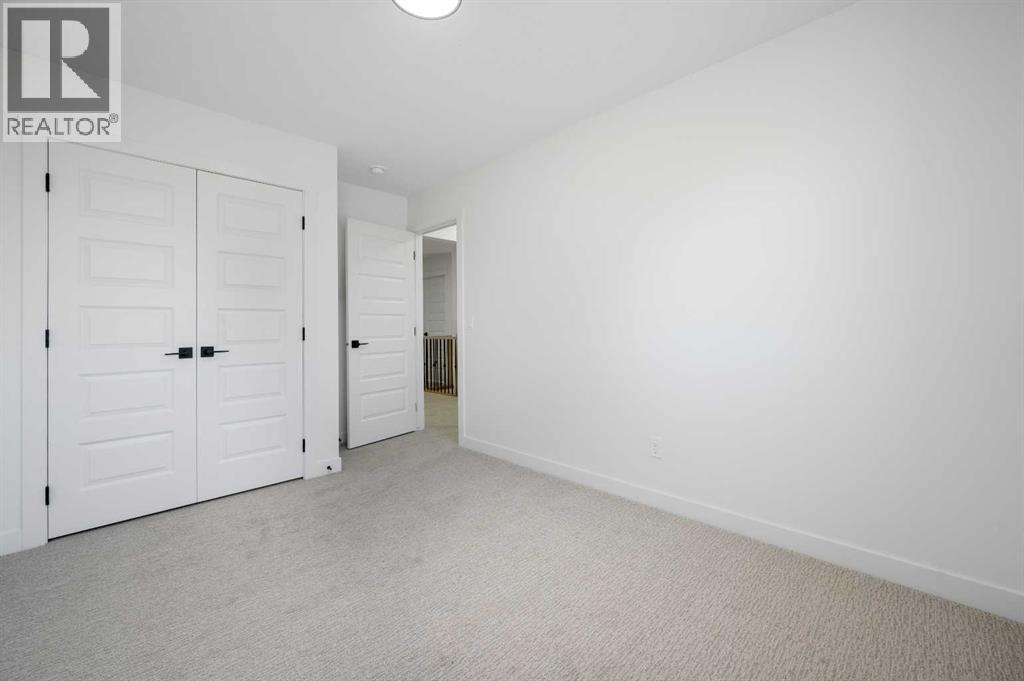182 Lakewood Crescent - 30