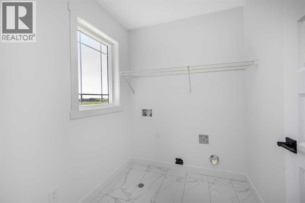 182 Lakewood Crescent - Image 33