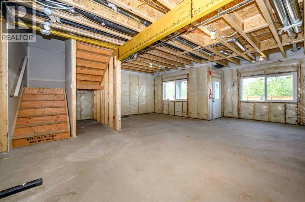 182 Lakewood Crescent - Image 34
