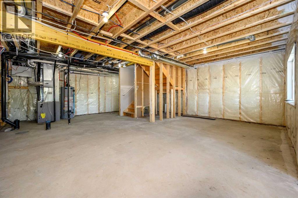 182 Lakewood Crescent - Image 35