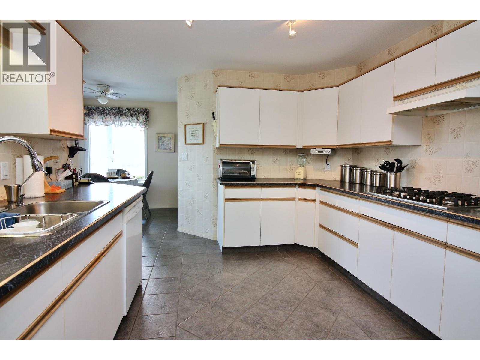 #66 6400 Spencer Road - 9