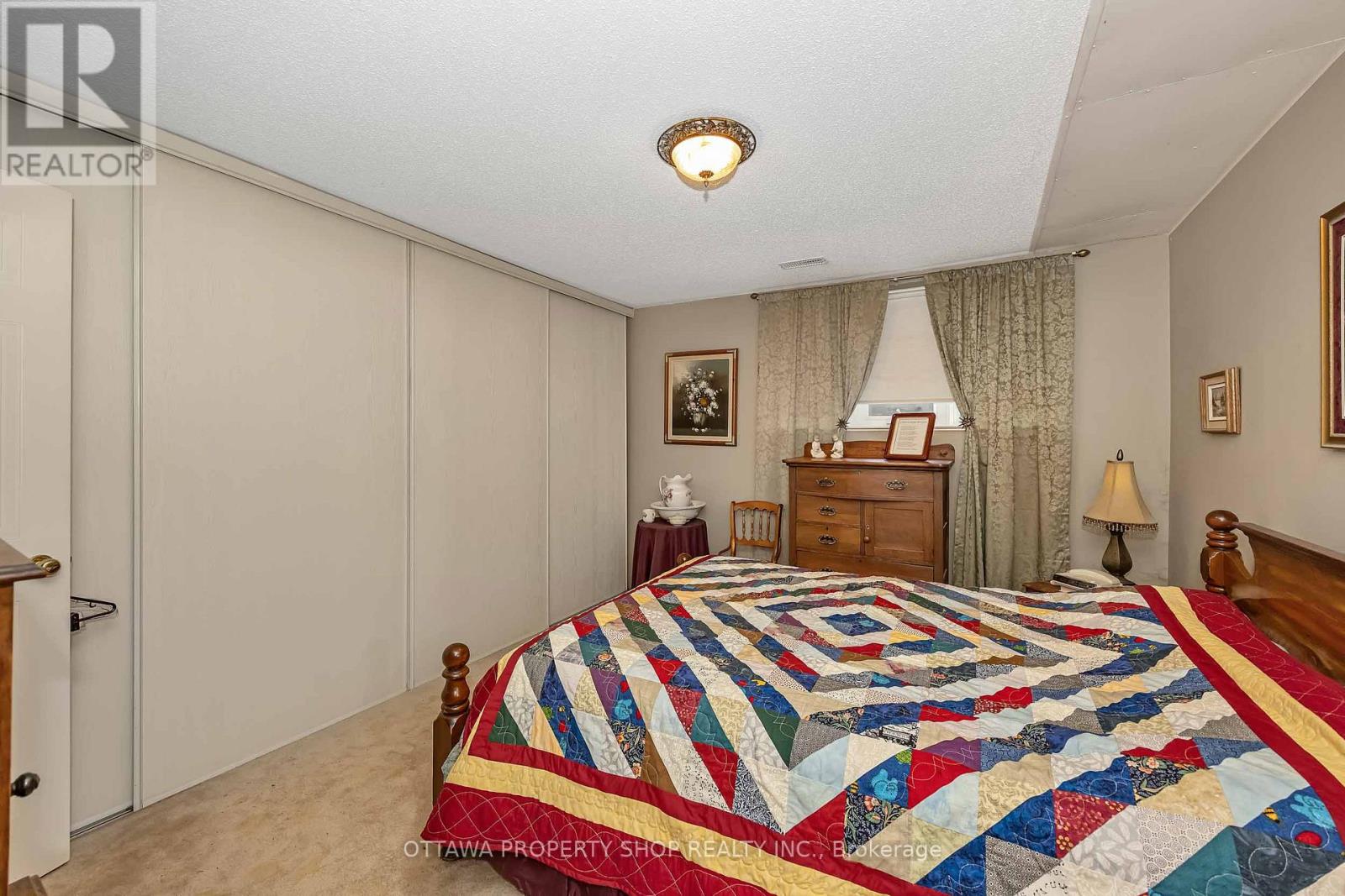 #. 283 NEPEAN STREET - Image 25
