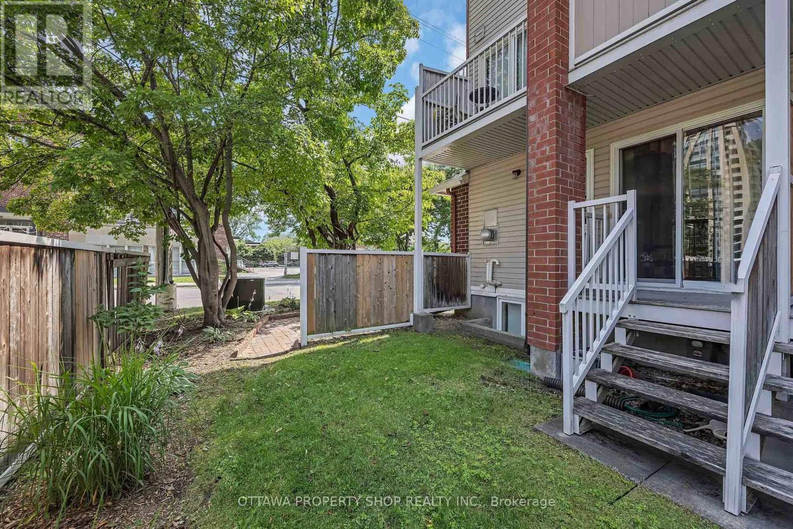 #. 283 NEPEAN STREET - Image 32
