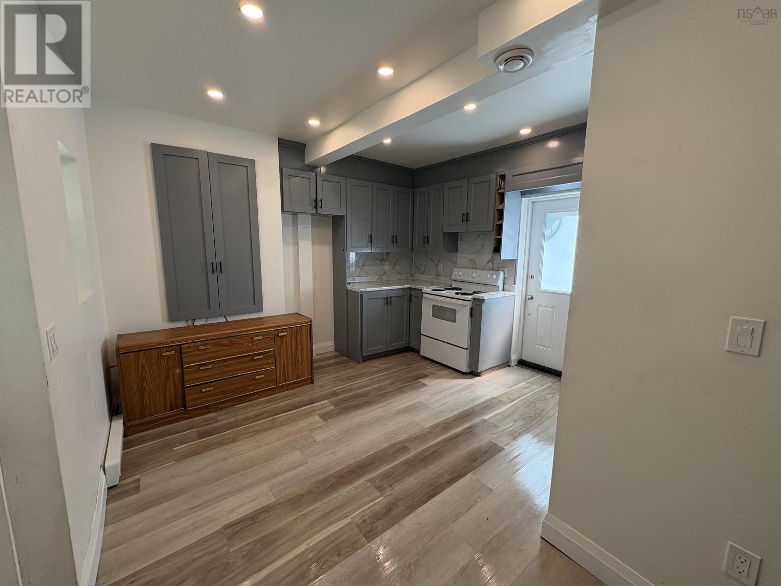 89 St. Phillips Street - 8