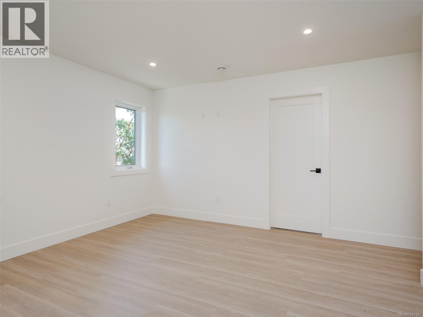 671 Madrona Pl - 6