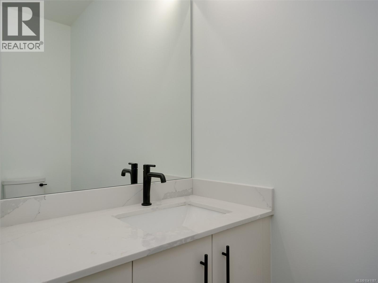671 Madrona Pl - 12