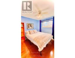 696 Balaton Avenue, Pickering, ON L1W1W1 Photo 9