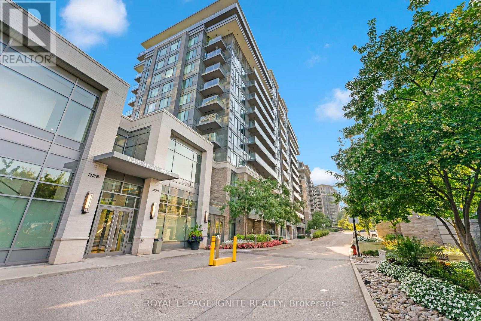 102 - 277 SOUTH PARK ROAD