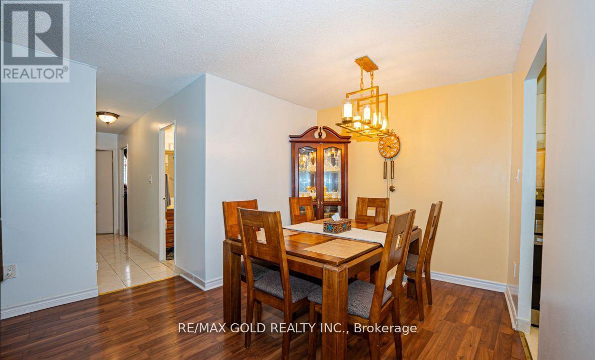 #2107 330 DIXON ROAD - 10