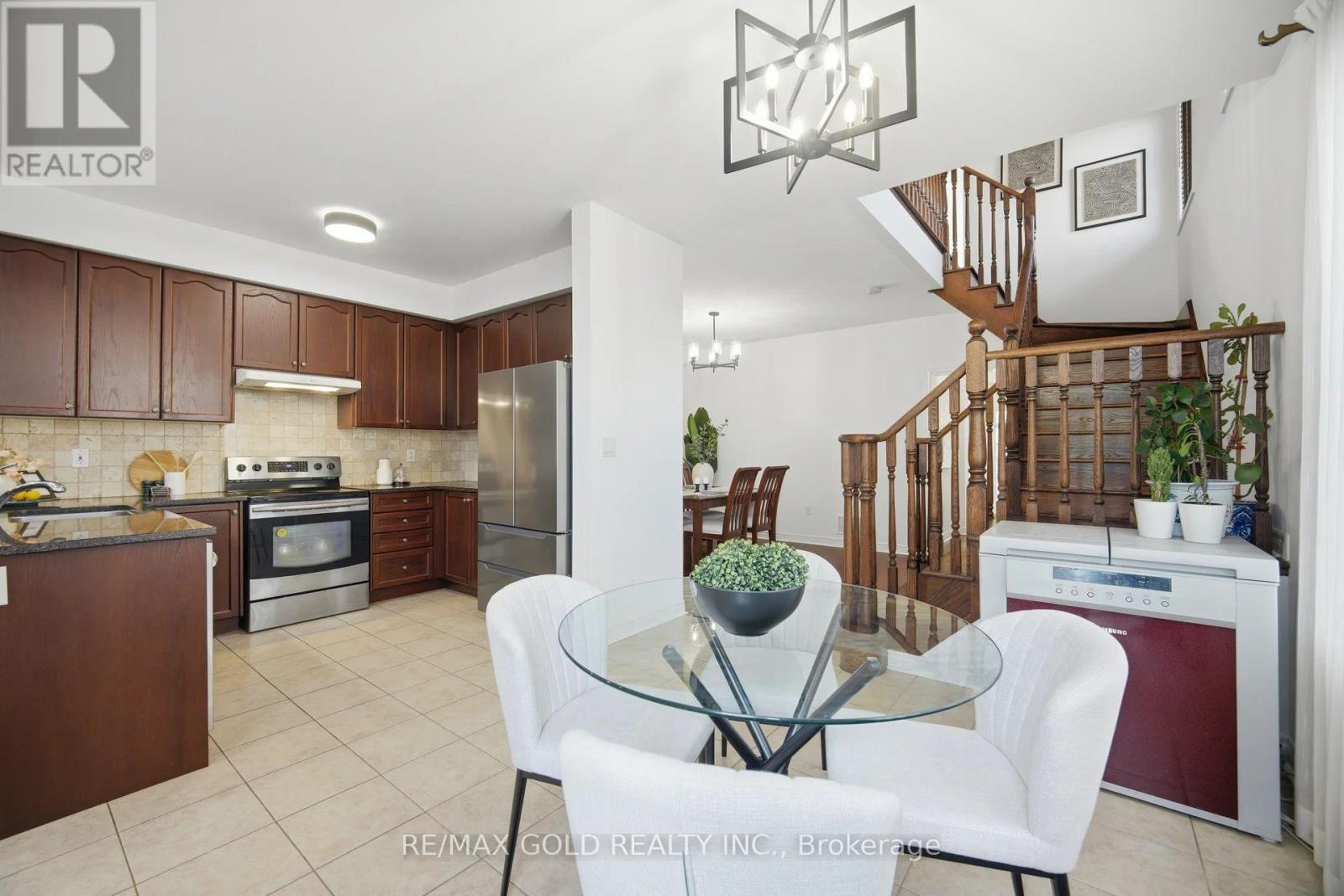 29 ASPENVIEW AVENUE - Image 11