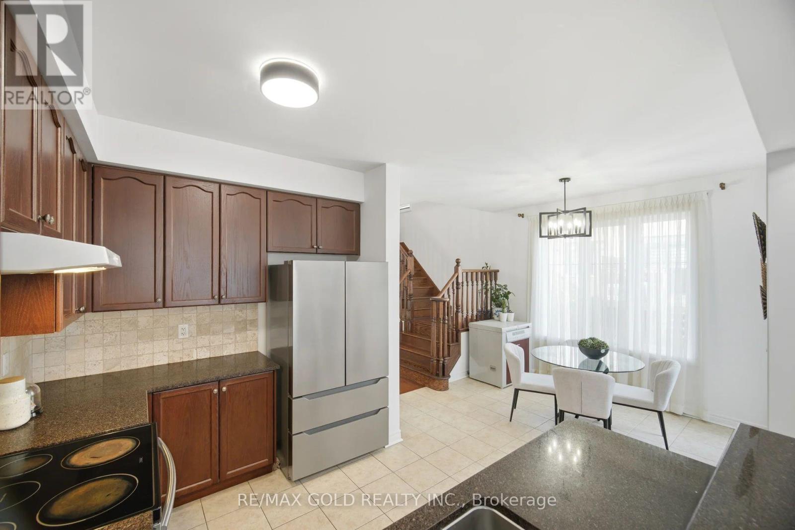 29 ASPENVIEW AVENUE - Image 13