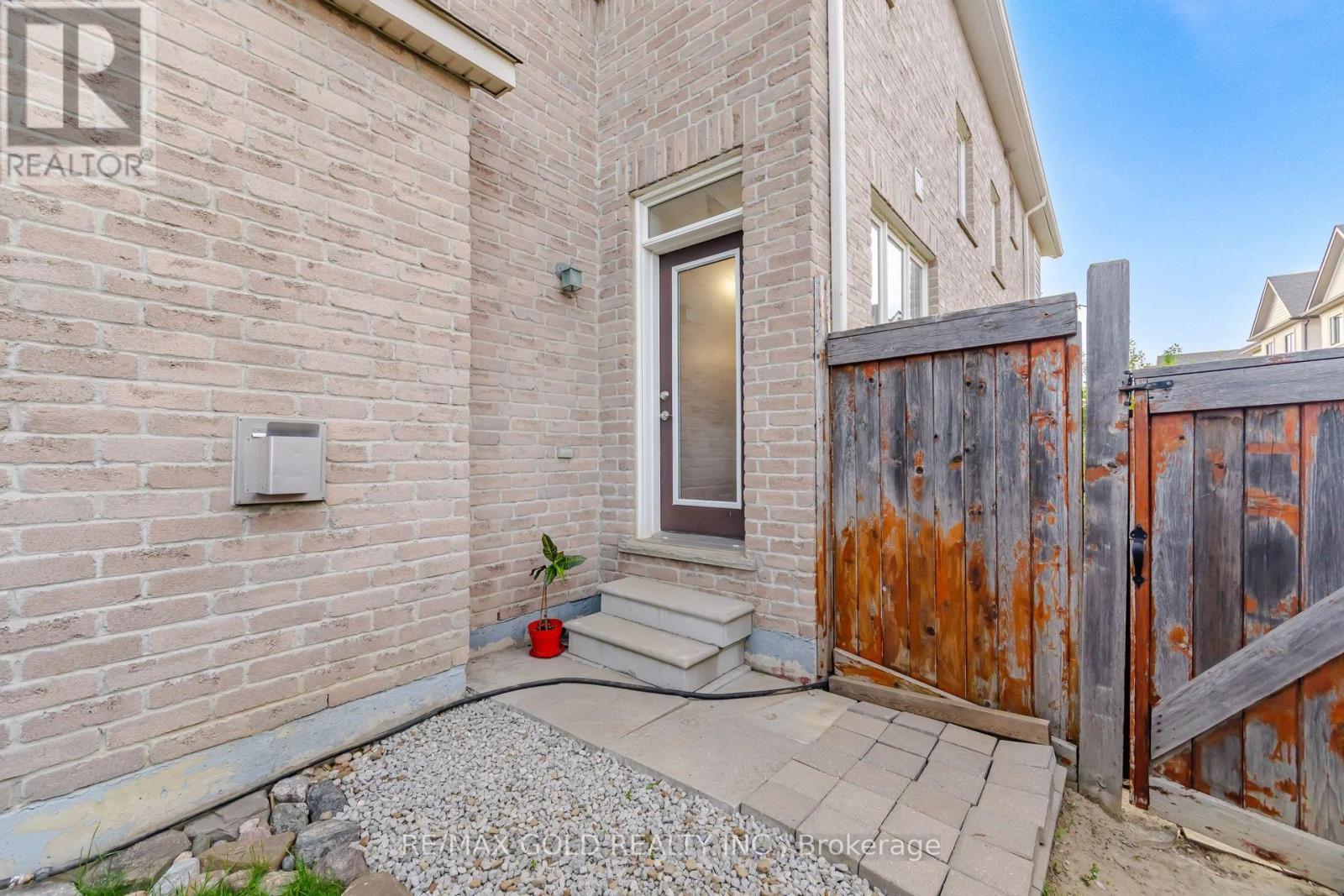 29 ASPENVIEW AVENUE - Image 34