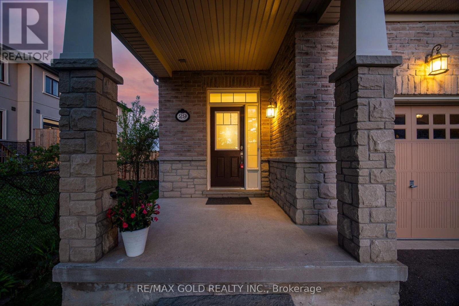 29 ASPENVIEW AVENUE - Image 4