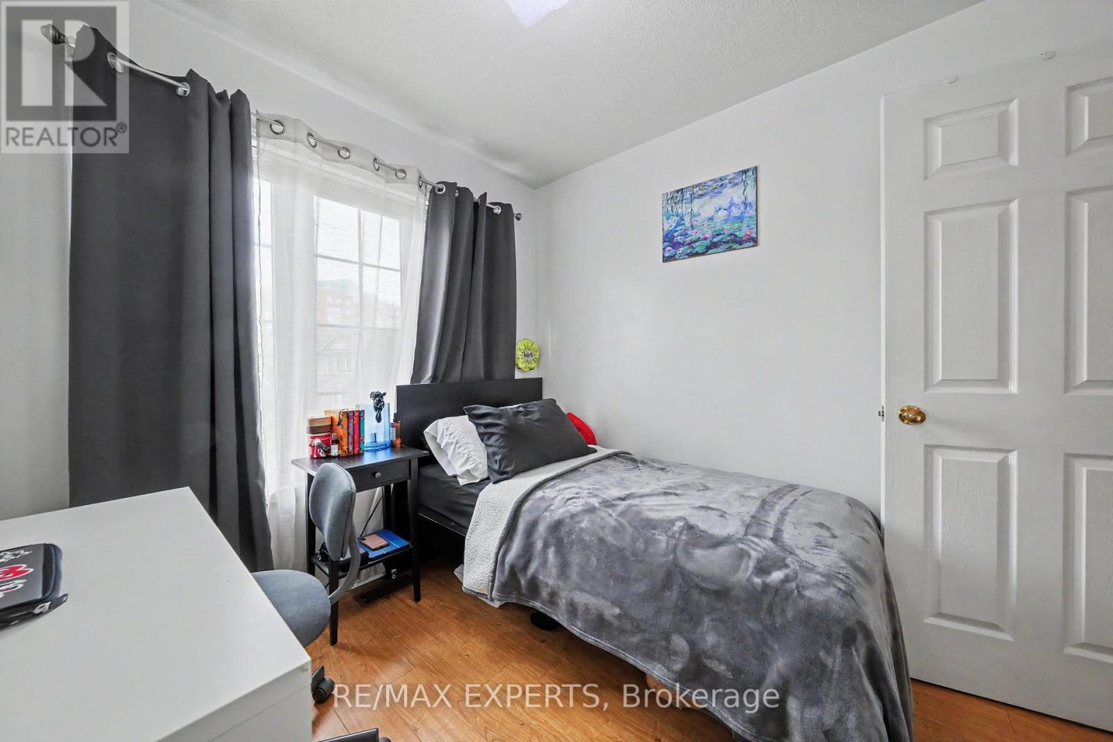 #194 7035 REXWOOD ROAD - 23