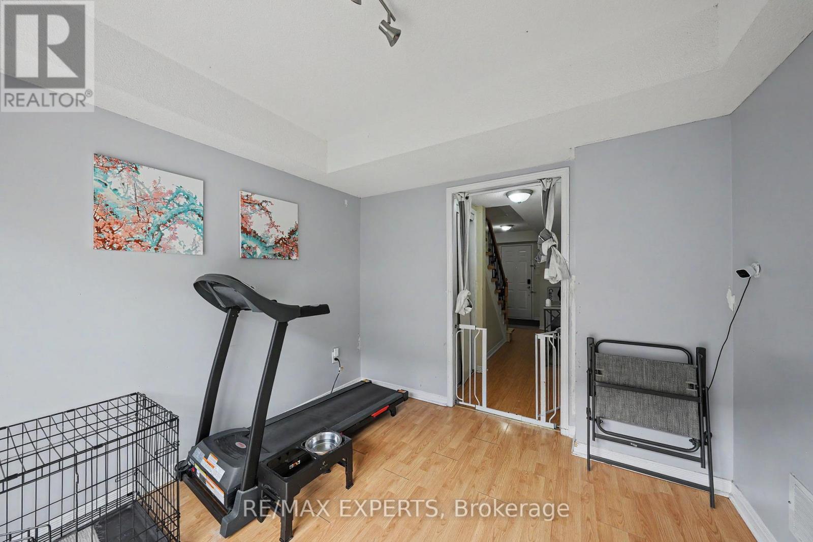 #194 7035 REXWOOD ROAD - 27
