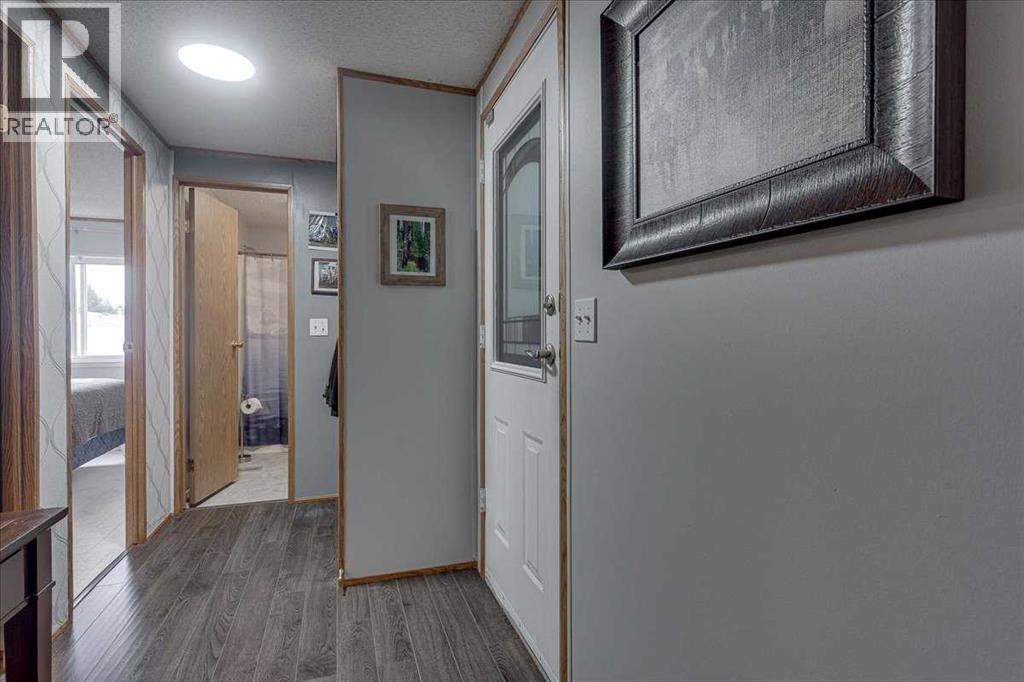 37543 England Way, Rural Red Deer County