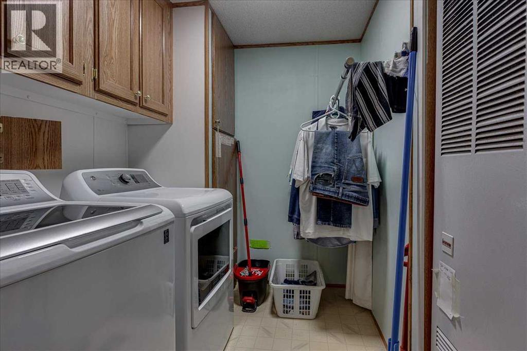 37543 England Way, Rural Red Deer County