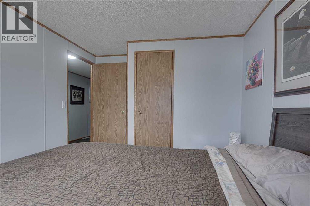 37543 England Way, Rural Red Deer County
