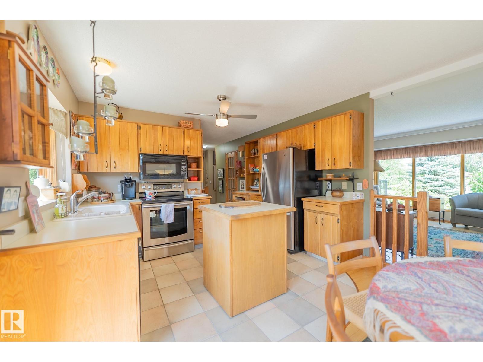 4707 105A AV NW - 12