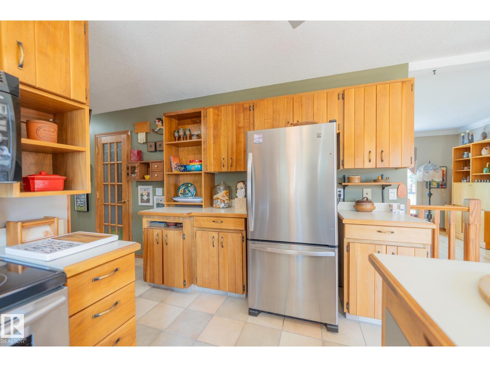4707 105A AV NW - 14
