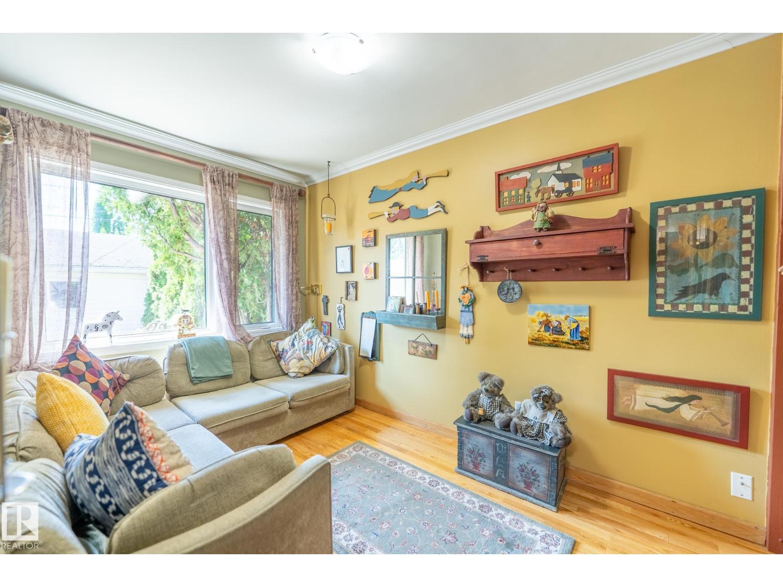 4707 105A AV NW - 20