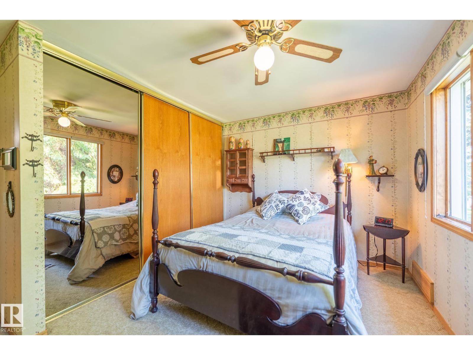 4707 105A AV NW - 25