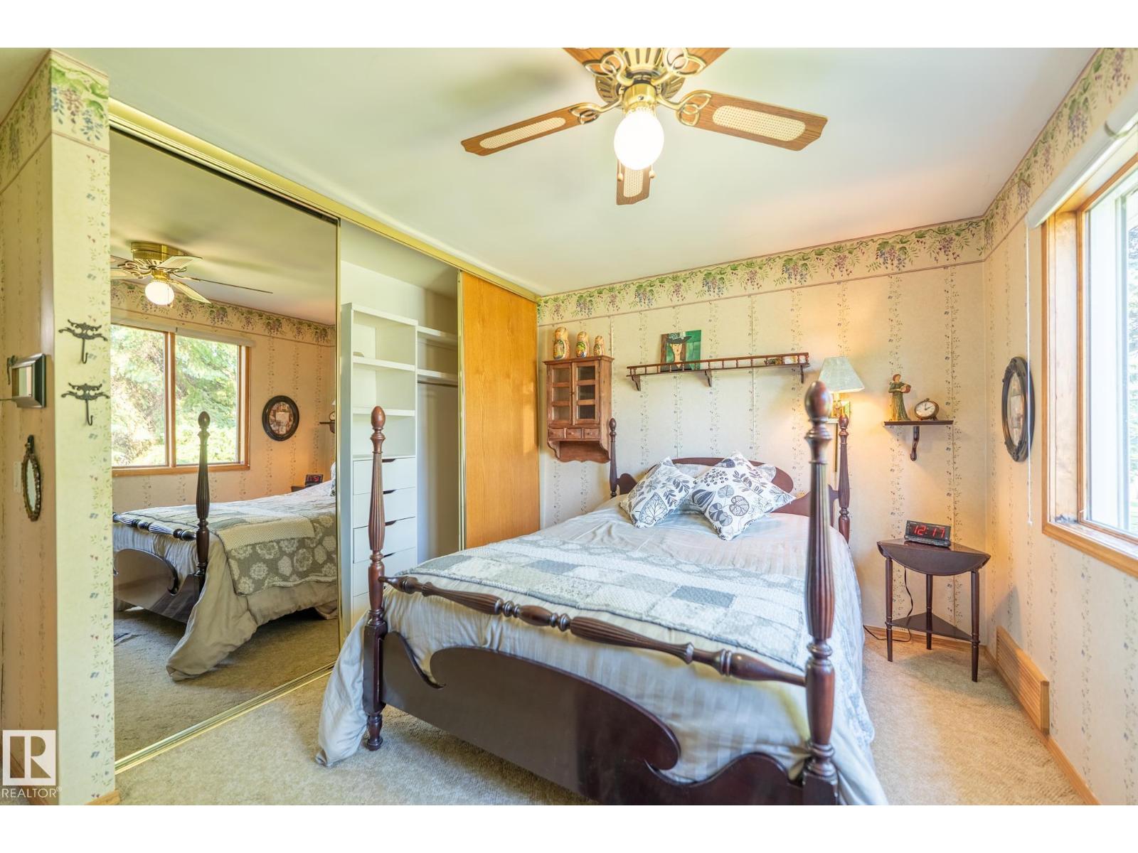 4707 105A AV NW - 26