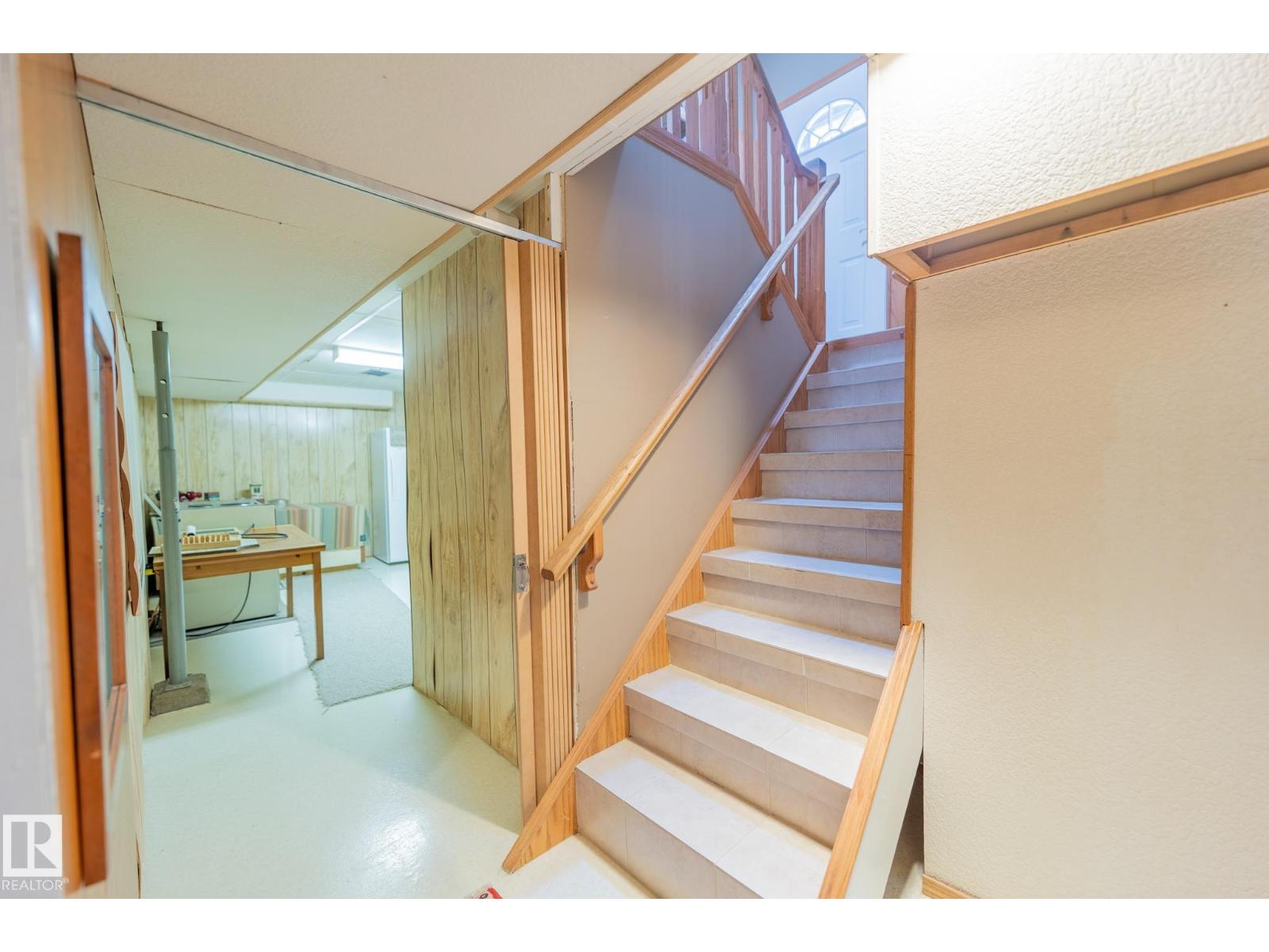 4707 105A AV NW - 29