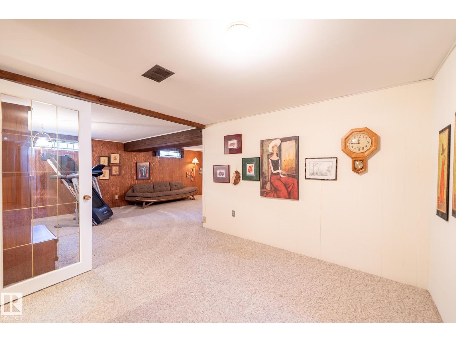 4707 105A AV NW - 31