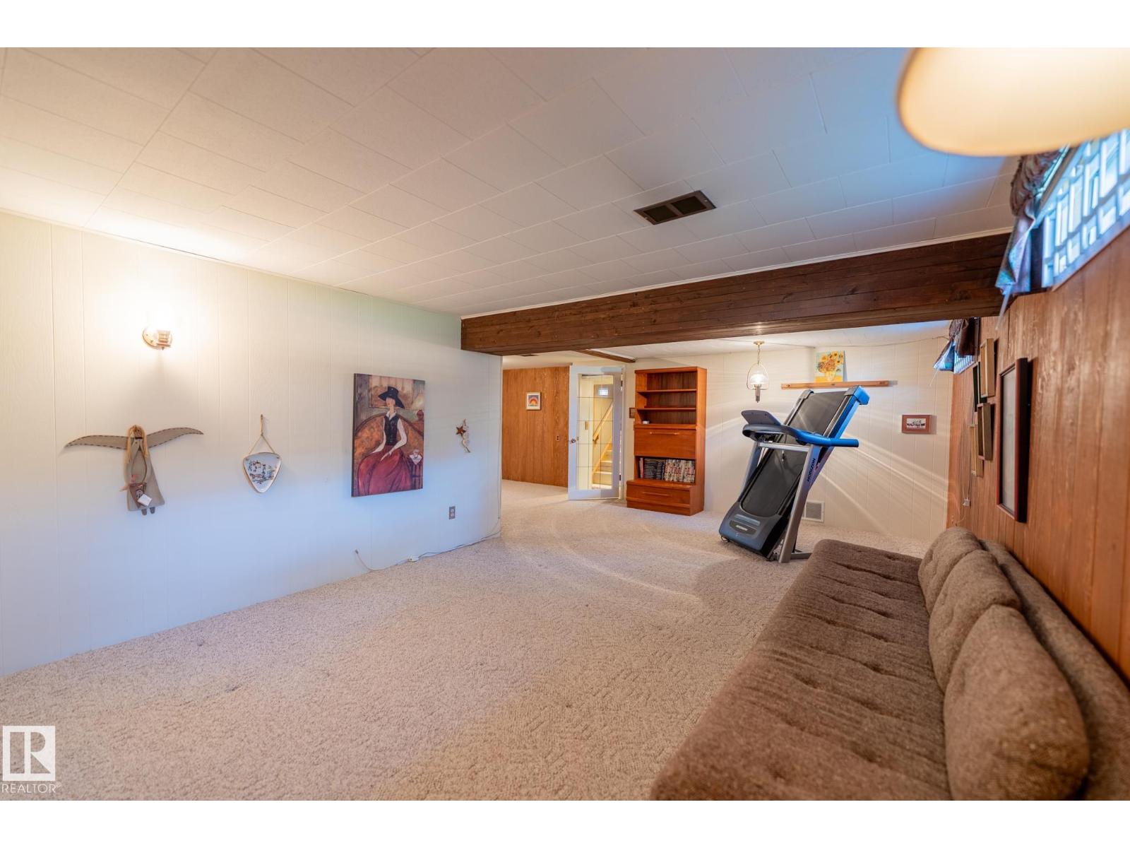 4707 105A AV NW - 34