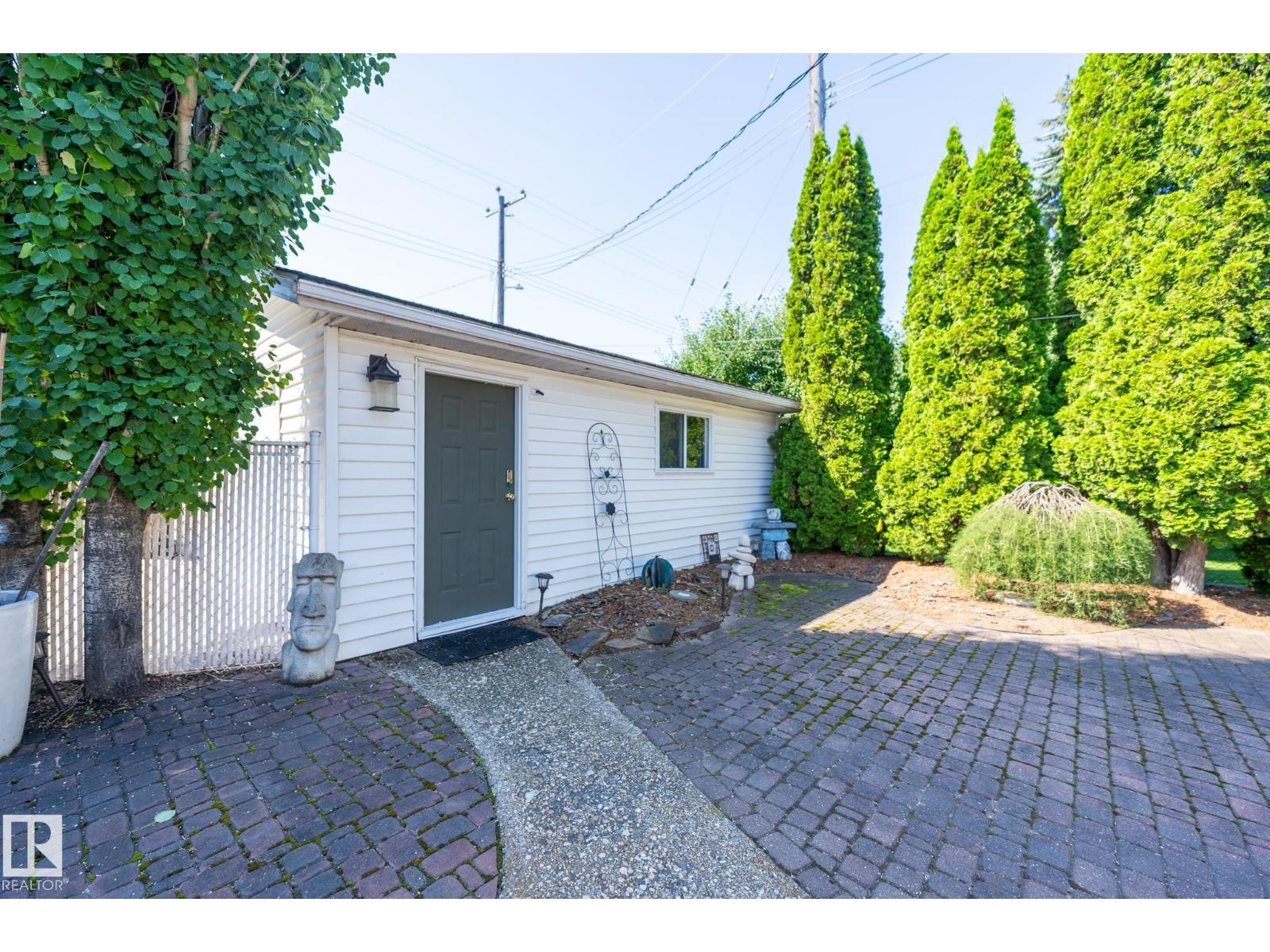 4707 105A AV NW - 54